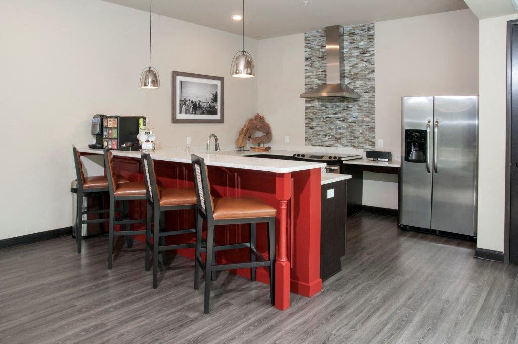 Apartments in MN Overlook on the Creek Photos